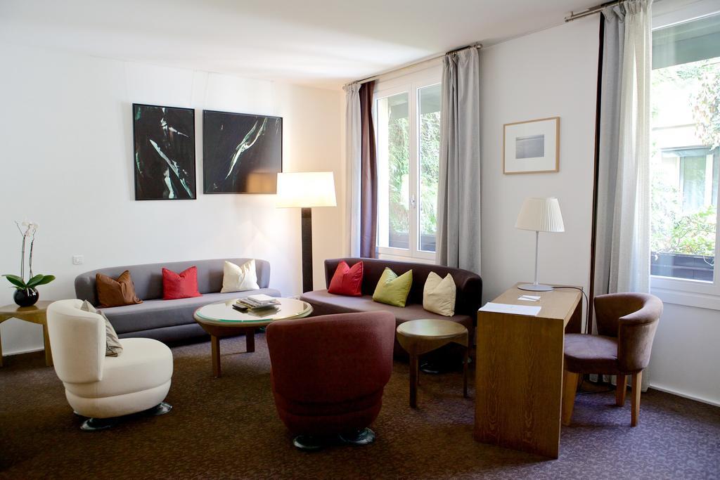 Pershing Hall 5* Parijs