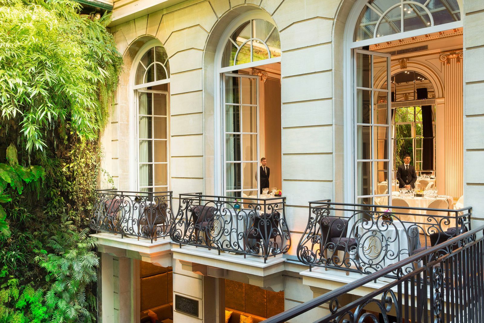 Hotel Pershing Hall Parijs
